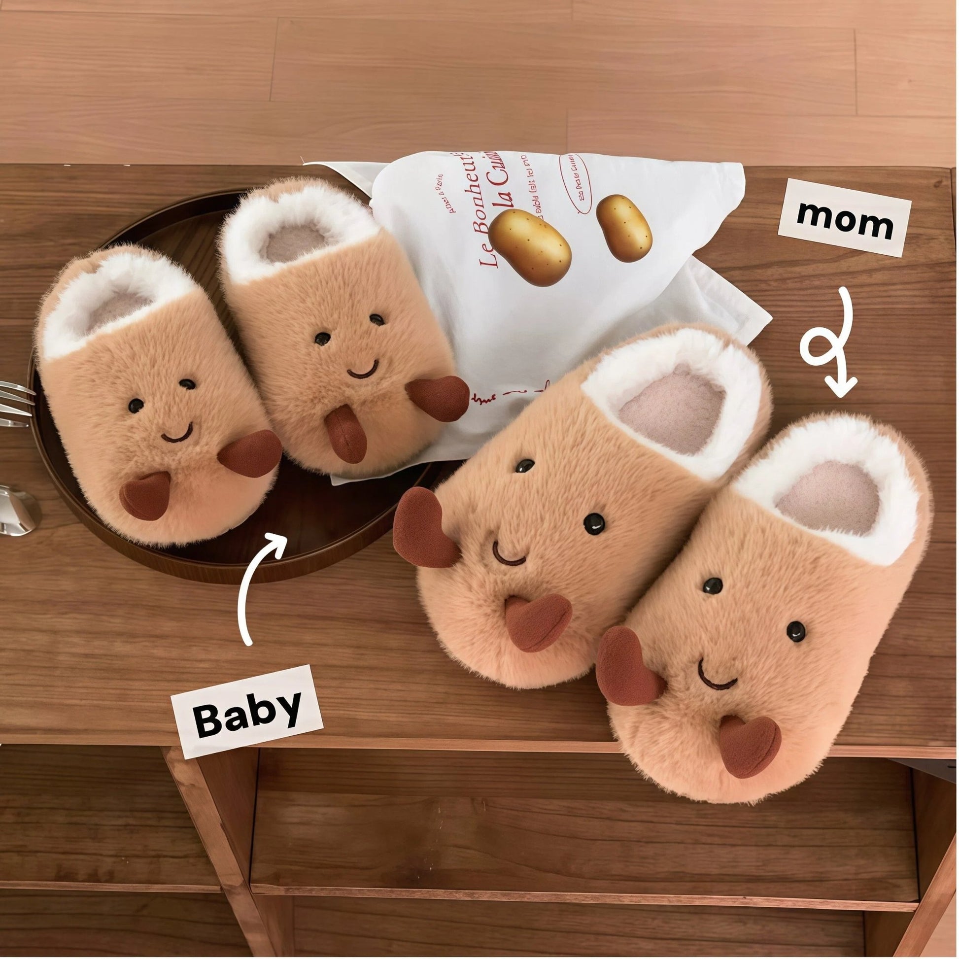 Cozy Christmas Slippers for Women - Plush Non-Slip Indoor Booties, Festive House Shoes - Buhigift