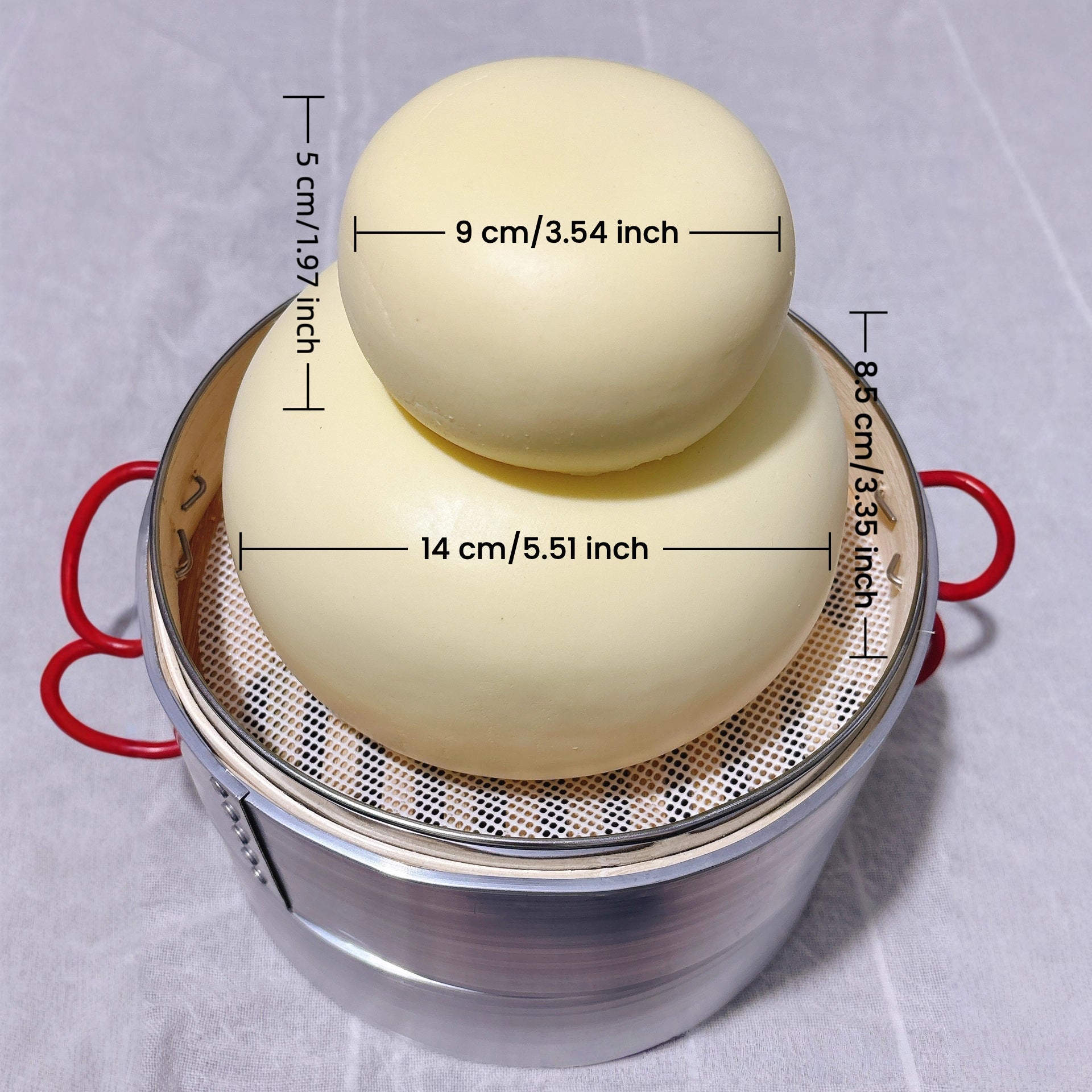 Giant Dumpling Squishy Milk Bun, 4/6 Inch Jumbo Soft Slow Rising Decompression Dough Stress Ball, Anxiety Relief Fidget Toy for Adults, Sensory Squeeze Ball, Novelty Bun Gift - Buhigift